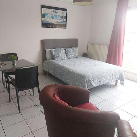 Residence D'Anjou - Grand Studio Avec Balcon Et Parking Privatif 페르피냥 외부 사진